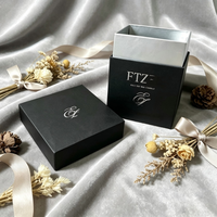 Boîtes cadeaux portables de luxe noir mat personnalisées écologiques avec logo, boîte rigide haut de gamme avec estampage à chaud argenté pour bijoux et bougies