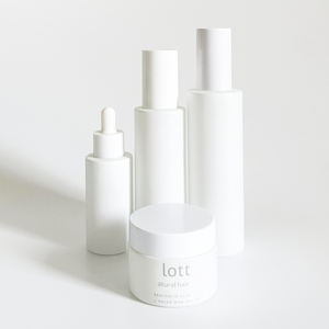 लक्जरी मैट सफेद 30 60 80 120 मिलीलीटर कॉस्मेटिक लोशन क्रीम ग्लास बोतल और जार सफेद पंप स्प्रे शीर्ष - Product Image 1