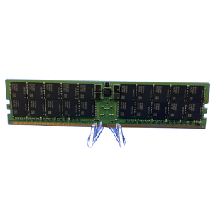 M321RYGA0PB0-CWM Módulo de Memoria de 96 GB DDR5-5600 REG EC8 RDIMM de 288 Pines 2Rx4 - Product Image 1