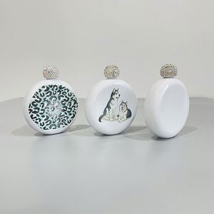 Petaca de Acero Inoxidable Brillante de 5 oz para Mujer con Tapas de Diamantes de Imitación para Sublimación Blanca - Product Image 1
