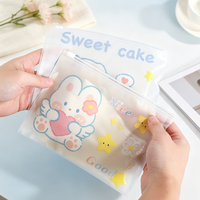 Sacs à fermeture éclair en CPE givré imprimés sur mesure avec des motifs de dessins animés mignons, pochettes refermables pour vêtements, accessoires pour vêtements d'enfants, emballage pour vêtements