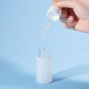 Siero Sbiancante OEM Senza Logo con Arbutina e Acido Poliglutammico, Siero Riparatore alla Ceramide, <span class=keywords><strong>Crema</strong></span> Viso per la Cura della Pelle - Product Image 3
