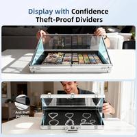 Vitrine en aluminium sur mesure pour collectionneurs de cartes, avec insert en mousse découpée et loquet verrouillable avec fenêtre en acrylique transparente
