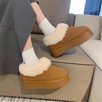 Sepatu Bot Musim Dingin Kasual Wanita Berbahan Kulit Suede Sapi Asli dengan Lapisan Bulu Domba, Model Slip-On, Sol Tebal, Platform, Hangat, dan Pendek