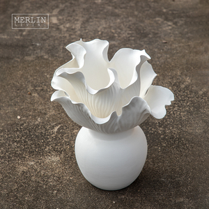 Merlin Living Handmade Ceramic <strong>Vase</strong> Fresh <strong>Fish</strong> Tail <strong>Vase</strong> Home Decor <strong>Vase</strong> Ceramic Home Decor Chaozhou Factory Wholesale OEMODM