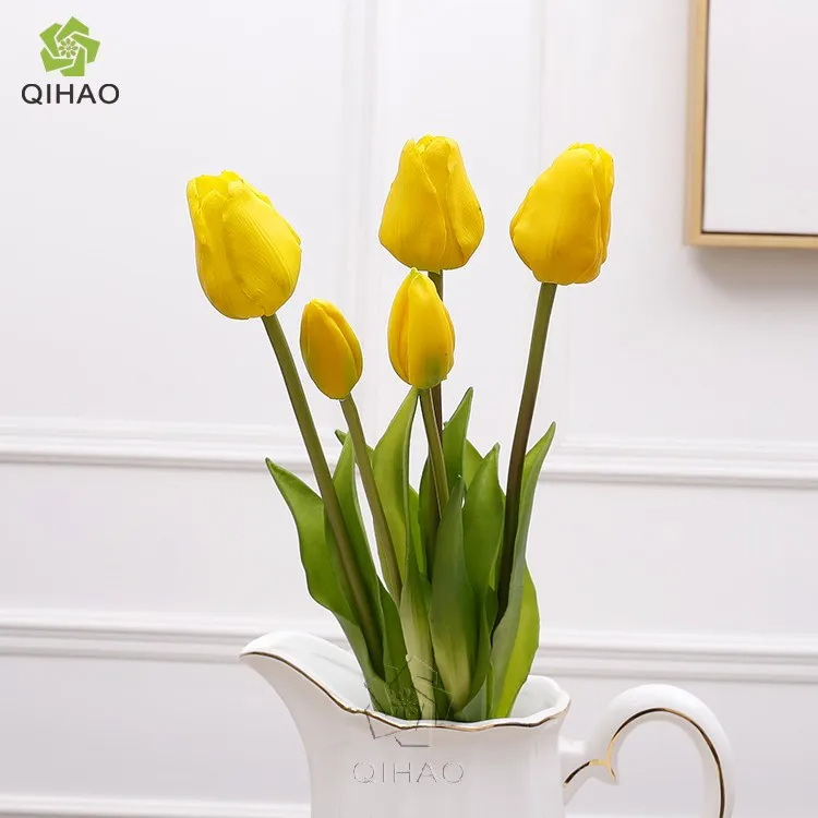 สีเหลือง