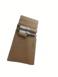 Busi Mesin Mobil Baru 90919-01249 18846-11070 18855-10060 9091901249 1884611070 1885510060 untuk Le-xus TO-YOTA - Product Image 3