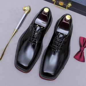 รองเท้าผู้ชายสีน้ำตาลทรงเหลี่ยมหัวตัด ทำมือ รุ่นใหม่ ปี 2025 ระบายอากาศได้ดี กันลื่น แบบผูกเชือก เหมาะสำหรับใส่ทำงานหรือลำลอง - Product Image 1