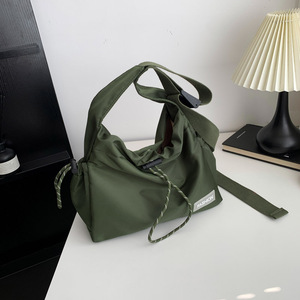 2024 diseñador nuevo bolso <span class=keywords><strong>de</strong></span> <span class=keywords><strong>mensaje</strong></span> <span class=keywords><strong>de</strong></span> <span class=keywords><strong>tela</strong></span> <span class=keywords><strong>de</strong></span> nailon <span class=keywords><strong>de</strong></span> gran capacidad para mujeres Chicas lindas bolso <span class=keywords><strong>de</strong></span> hombro <span class=keywords><strong>con</strong></span> cordón simple para deporte - Product Image 6
