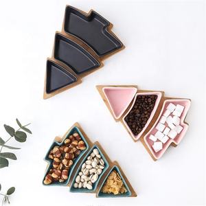 <span class=keywords><strong>Assiette</strong></span> en bois en <span class=keywords><strong>forme</strong></span> d'arbre de Noël Plateau de service décoratif en bois pour fruits et fruits pour la décoration intérieure - Product Image 2
