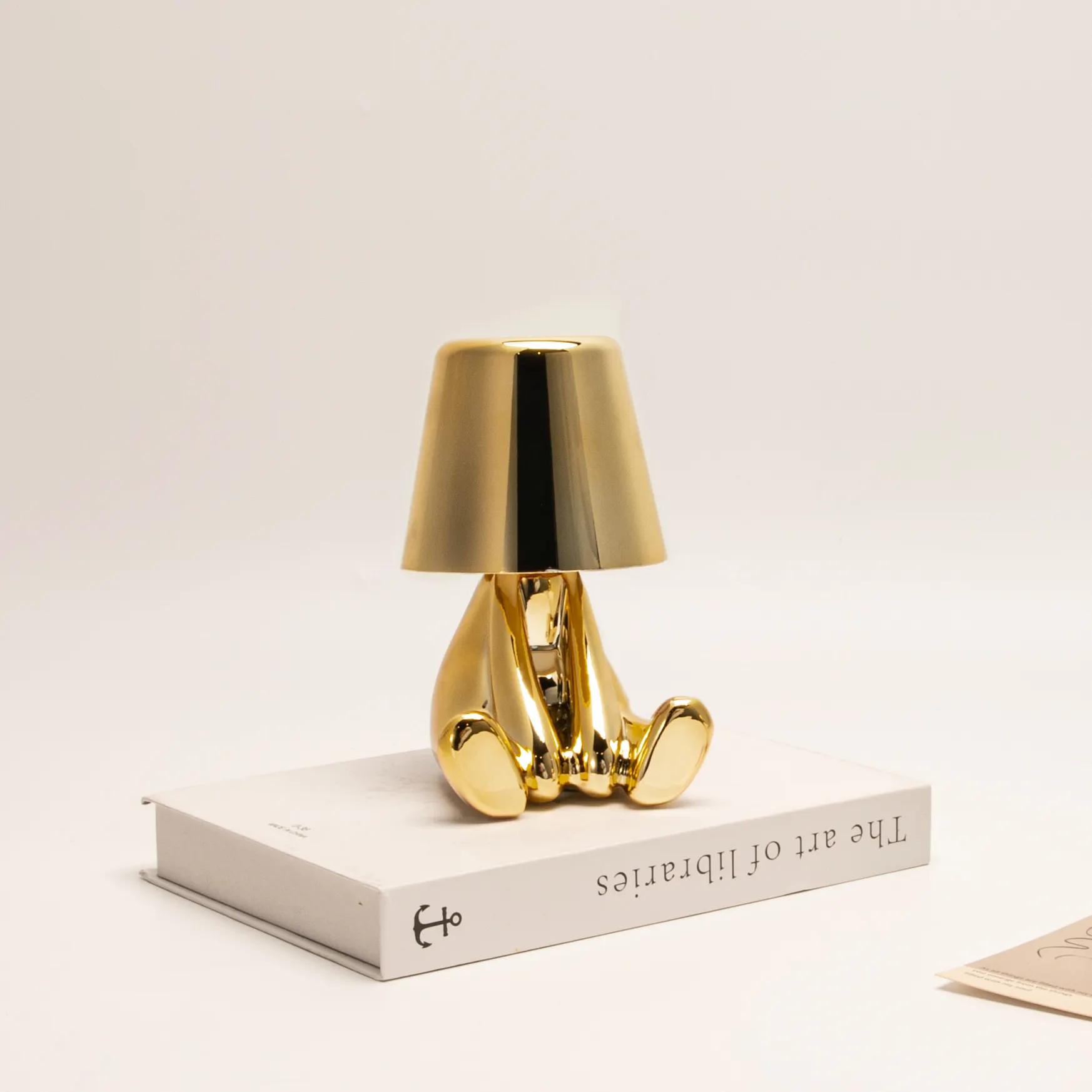Tisch lampe für Hotel Nachttisch Wohnzimmer Little Man Night Light Lampe kreative Persönlichkeit Bar Kronleuchter Arbeits lampe