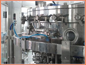 Máquina de Llenado de Bebidas Gaseosas para Botellas de PET de 500 ml, 6000 bph, para Fábrica de Bebidas Carbonatadas - Product Image 2