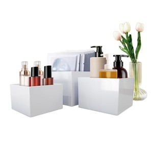 Présentoirs de buffet blancs moulés en acrylique (8 pièces) pour mariages, traiteurs, desserts, gâteaux et organisation de tables de repas - Product Image 3