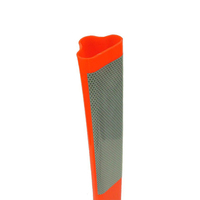 Poteau réfléchissant flexible M23 Orange Repo avec bornes de signalisation et canaux et délinéateurs à montage en surface