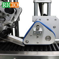 Machine d'étiquetage horizontale automatique Ricio pour tubes, ampoules et flacons, personnalisable, à prix compétitif, avec application d'étiquettes autocollantes