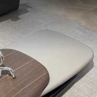 Table basse décorative et polyvalente en matériaux de luxe, disponible en plusieurs tailles