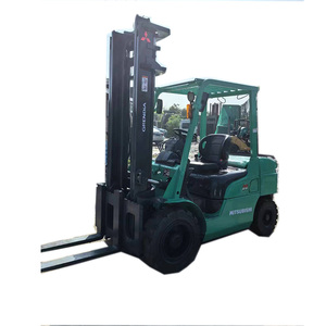 Carretilla elevadora diésel de segunda mano fabricada en Japón MITSUBISHI FD30 FD30NT de 3 toneladas a la venta - Product Image 1