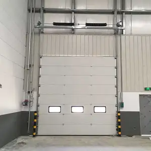 Puertas seccionales automáticas, industriales, almacén