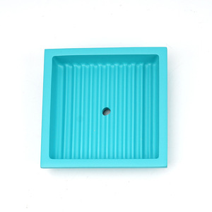 Portasapone Quadrato in Resina Poliestere Blu Cielo con Foro di Drenaggio, Stile Moderno, Ecologico, Produzione ODM Cinese - Product Image 4