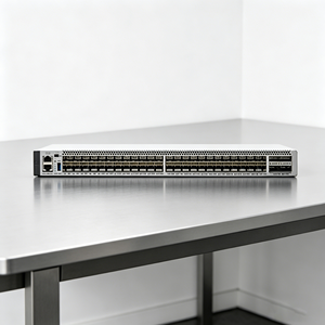 Nouveau commutateur 100G à 32 ports haute performance de la série 9500 <span class=keywords><strong>C9500</strong></span>-32C-<span class=keywords><strong>E</strong></span>, <span class=keywords><strong>NW</strong></span> Ess. Licence <span class=keywords><strong>C9500</strong></span>-32C-A - Product Image 3