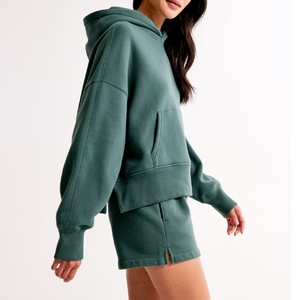 ชุดเซ็ตฮู้ดดี้โอเวอร์ไซส์สำหรับผู้หญิง 2 ชิ้น เสื้อสเวตเชิ้ตผ้าฝ้ายฟลีซ กางเกงขาสั้น ชุดลำลองสำหรับฤดูใบไม้ผลิ เสื้อคลุมสวมหัวสำหรับใส่กลางแจ้ง - Product Image 1