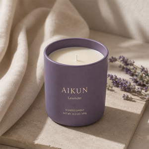 AIKUN Vente en gros Nouveau produit Bougies parfumées créatives en cire de soja pour la décoration de la maison Bougie parfumée en verre de luxe à étiquette privée - Product Image 1