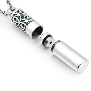 Échantillon gratuit Collier diffuseur d'huiles essentielles en acier inoxydable 316L argenté - Product Image 6