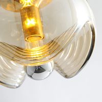 Lampe suspendue en verre de style Bauhaus nordique moderne minimaliste du milieu du siècle, design inspiré par les designers, avec éclairage LED