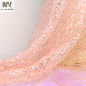 Tissu en <span class=keywords><strong>dentelle</strong></span> à sequins à motif tourbillon rose bébé vendu <span class=keywords><strong>au</strong></span> <span class=keywords><strong>mètre</strong></span> par Nanyee Textile - Product Image 6