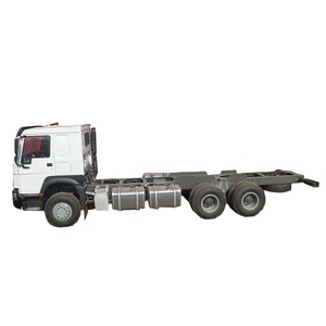 Sinotruk Howo 6x4 Traktor Anhänger <span class=keywords><strong>Chassis</strong></span> mit hoher Qualität zum Verkauf - Product Image 1