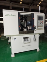 Machine à chanfreiner automatique à double tête pour servomoteur de tuyaux et de tubes en acier au carbone avec machine à polir les bords du chargeur automatique