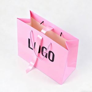 Bolsa de Compras de Papel Recubierto Ecológica con Logotipo Personalizado y Cinta para Empaque de Ropa Interior y Pequeños Negocios - Product Image 2