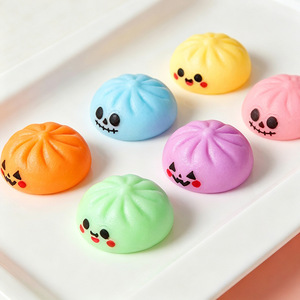 Nouveau jouet anti-stress réaliste en forme de pain vapeur de dessin animé pour Halloween - Jouet sensoriel en polyuréthane fabriqué au Zhejiang - Product Image 2