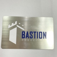Carte de visite personnalisée en usine en alliage d'aluminium et d'acier inoxydable doré de qualité supérieure avec gravure au laser avec logo