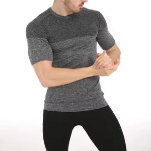 T-shirt Slim Fit pour Homme en Coton, Décolleté tombant, Muscle Tee, Vêtement de Sport, Logo Personnalisé de Qualité, T-shirt Uni pour Homme - Product Image 2