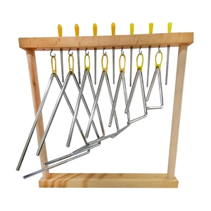 Juego de Percusión Triangular de Acero Graduado en 7 Tamaños con Soporte de Madera para Niños, Instrumento Rítmico Orff para el Aula - Product Image 1