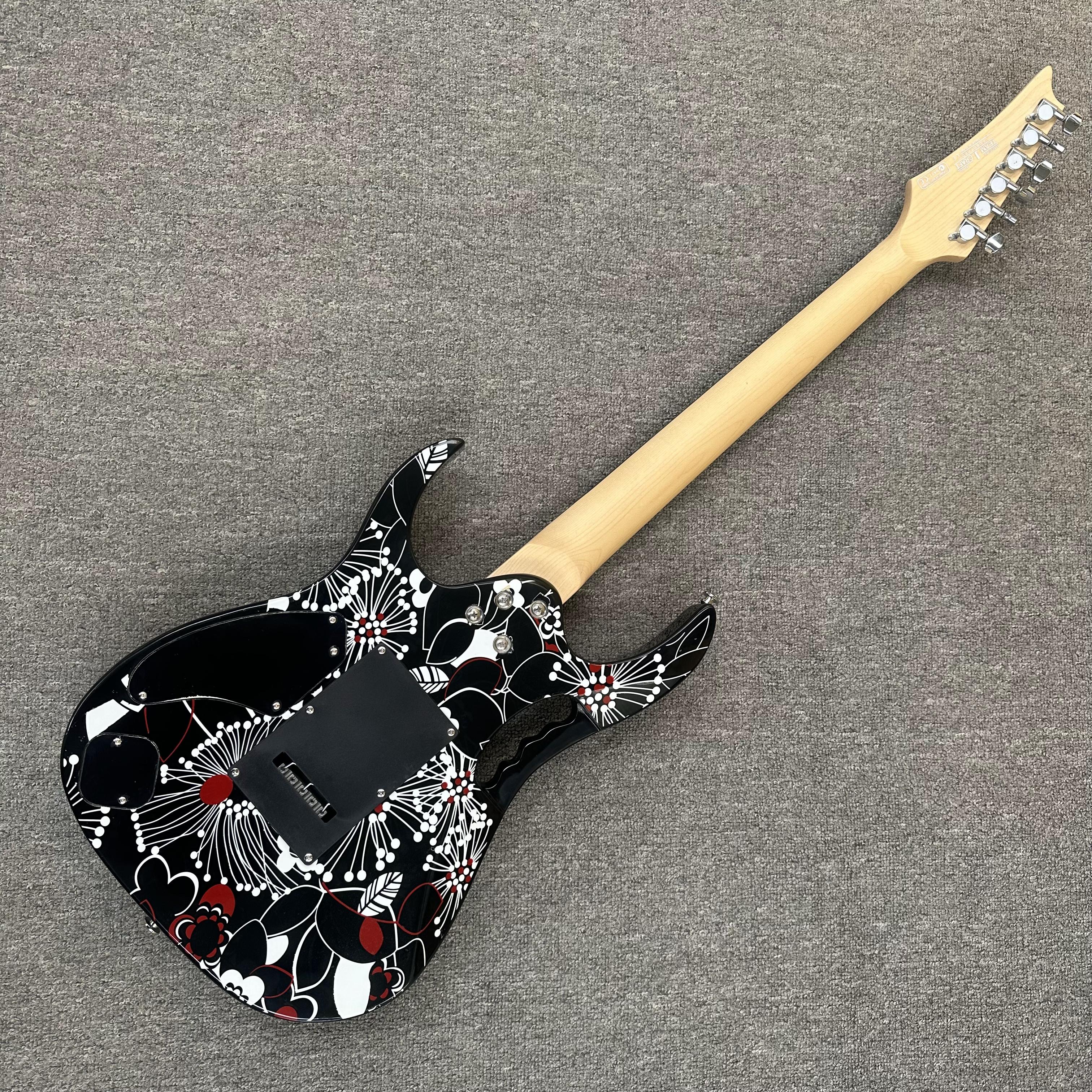 Plum Blossom 7V Electric Guitar - Black Flower Body HSH