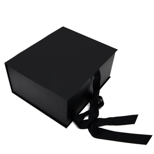 Caja de Cartón Rígido Negra de Lujo Personalizada y Reutilizable para Fábrica, con Imán y Cinta - Product Image 2