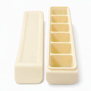 Plateau de conservation alimentaire en silicone à 4 compartiments, compatible four et micro-ondes, pour la préparation et la congélation de diverses sauces - Product Image 1