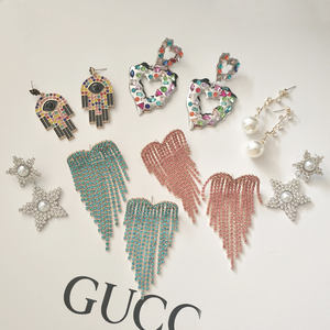 自由礼品豪华水晶耳环花式中国工厂整体销售 - Product Image 1