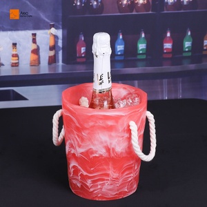 Seau à glace en polyrésine rouge <span class=keywords><strong>Aquara</strong></span> de haute qualité, imperméable, 3L, avec nœud, vente chaude, logo personnalisé, poignée en corde, fête du vin, camping - Product Image 1