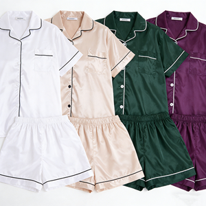 Set Pigiama Donna a Maniche Corte a Righe in Raso di Poliestere Morbido e Confortevole, 2 Pezzi, Personalizzabile, Popolare, per <span class=keywords><strong>Mamma</strong></span> e Ragazza - Product Image 1