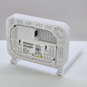 ONU XPON con 1GE, 3FE, 1POTs, 1USB, WiFi 2.4G - Gateway Doméstico FTTH - Product Image 4