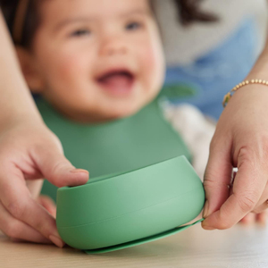Platos de Succión Extra Fuertes Personalizados 2024, Diseño Antideslizante, Silicona Libre de BPA, para Bebés y Niños Pequeños de 4 Meses en Adelante - Product Image 3