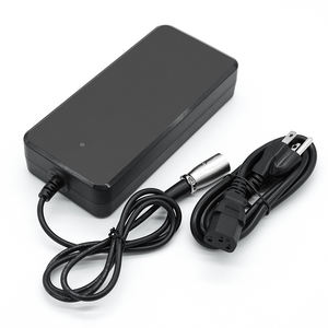 Accessoires de vélo électronique de haute qualité certifiés CUL/ CE chargeur de batterie Li-Ion 54.6V 4A pour vélo électrique E-Bike 48V - Product Image 2