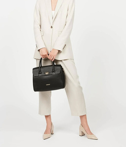 Bolsos de Mano de Cuero Cuadrados de Lujo con Logotipo Personalizado OEM para Mujer, Bolsos de Mano de Cuero Genuino OEM - Product Image 6