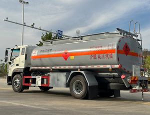 รถบรรทุก<span class=keywords><strong>น</strong></span>้ำมั<span class=keywords><strong>น</strong></span>เคลื่อ<span class=keywords><strong>น</strong></span>ที่ Foton 4X2 รุ่นใหม่ พร้อมหัว<span class=keywords><strong>จ่าย</strong></span><span class=keywords><strong>น</strong></span>้ำมั<span class=keywords><strong>น</strong></span> ความจุถัง 10001-15000 ลิตร เครื่องย<span class=keywords><strong>น</strong></span>ต์ดีเซล 150-250 แรงม้า เกียร์ธรรมดา - Product Image 5