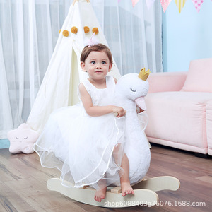 Cheval à bascule en peluche de style princesse montable pour enfants - Product Image 4