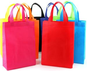 Bolsas de mano reciclables Bolsa de compras reutilizable de tela impresa ecológica personalizada con logotipo Bolsa de comestibles no tejida - Product Image 3