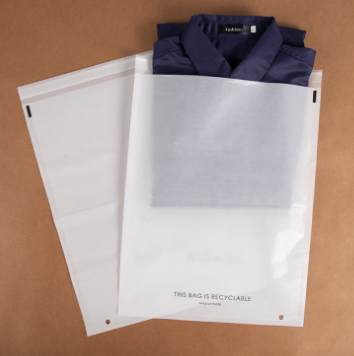 สีขาวฝ้า